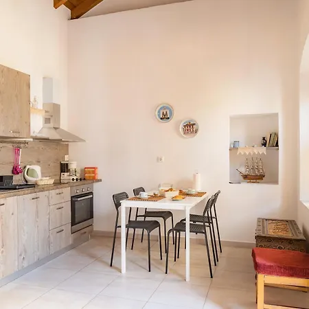 Kantirimi House - A2 Apartament