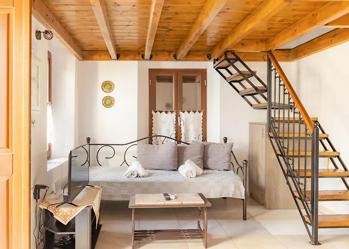 Kantirimi House - A2 *